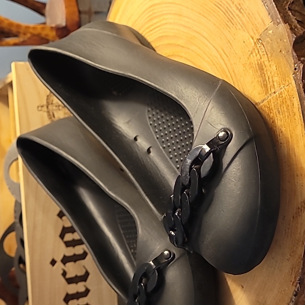 Crocs black flats size 8W